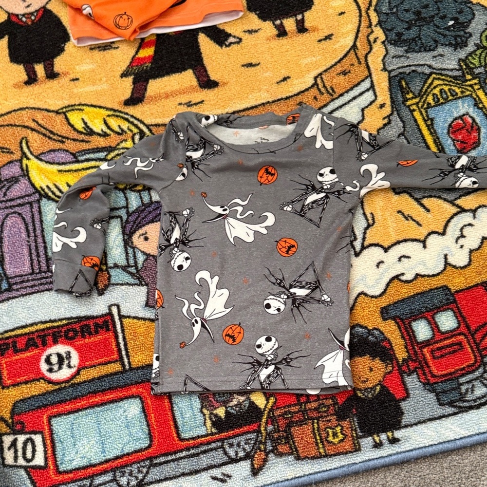 Kids Halloween Themed Two Piece Set - Picture 7 of 7